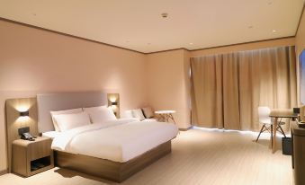 HanTing Hotel (Zhenjiang Dagang Hudie City Plaza)