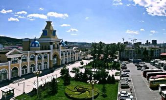 Tiandiyuan Hotel (Baishan Railway Station Passenger Transport Terminal Shop)