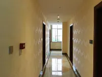 Maoming Yinxia Business Hotel