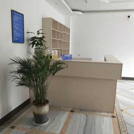 Yiliang Jiangquan Homestay Отели в г. Илян