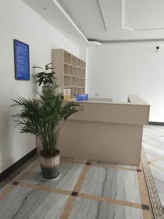 Yanliang Jiangquan Hotel Отели рядом с достопримечательностью «Xiaocaoba Passenger Transport Terminal»