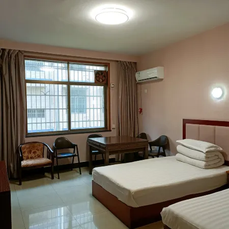 Tongle Hotel