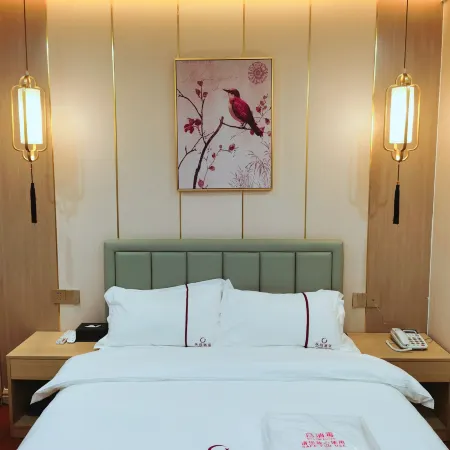 Uncle Yong Hotel Отели в г. Юнфен