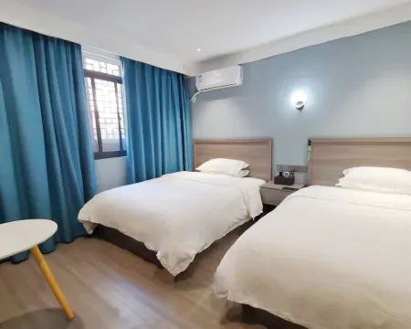 Longing Inn (Luohe Ancient Town Scenic Area) Hotels in Xunyang