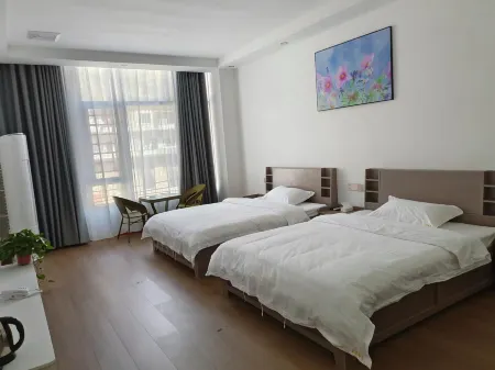 Hongyuan Hotel Отели в г. Чженгань