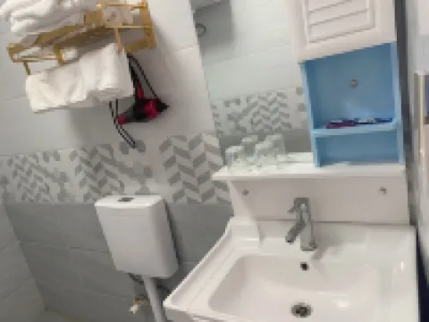 Luoping Shiyun Apartment