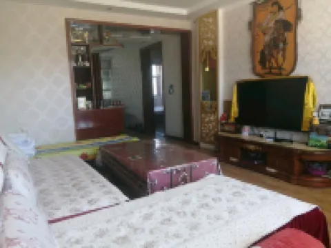 Ulan Chaka Prairie Home Accommodation