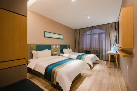 Lanhai Business Hotel (Yongcheng Zhongxin Bus Station Municipal Government) Отели рядом с достопримечательностью «Fuzi Mountain Scenic Area»