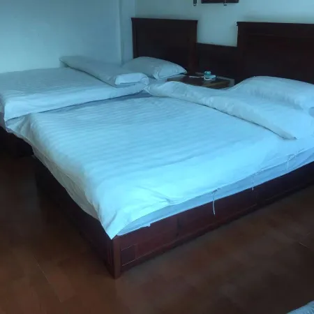 Lianghu Hotel
