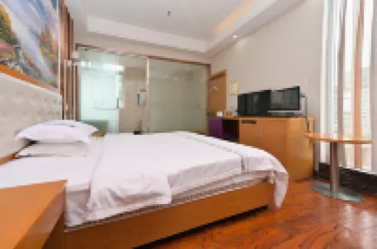 Tongjiang Far East Hotel