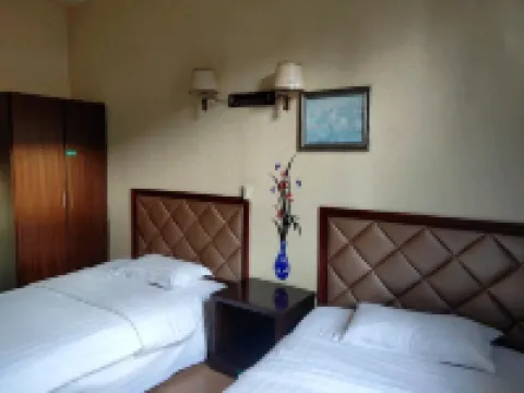 Mingyuan Hotel (Changxing South Station)