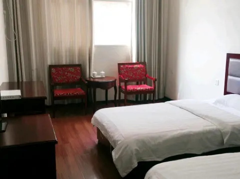 Mengfan Homestay (Xi'an Taiyi Palace Interchange) Отели рядом с достопримечательностью «Xi'an Fanyi University (East Area)»