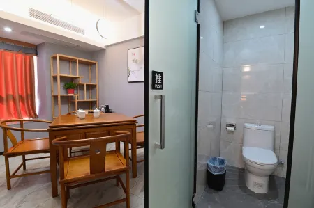Haiyuntian Seaview Apartment (Donghaidao Shop) Отели рядом с достопримечательностью «Longhaitian Island»