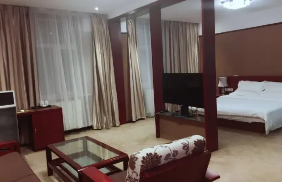 瑪納斯團鳳樓賓館