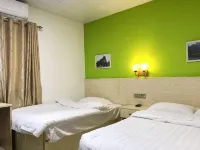 Yingfeng Xiaozhan Hotel