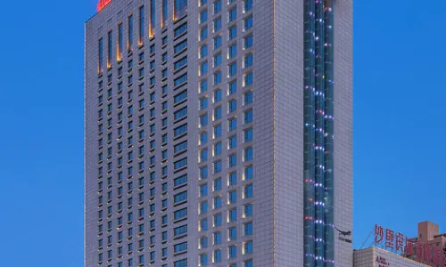 Petroleum Hotel