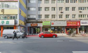 Huasheng Hotel (Lanzhou Dongfanghong Plaza)