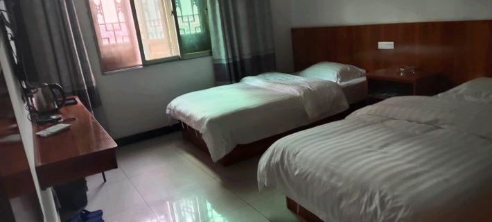 Foping Huaxing Inn Hotels in Foping County