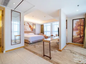 비엔나 인터내셔널 호텔 (단저우 딩상 광장)