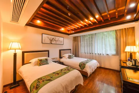 Zuijiangyue Hotel Отели рядом с достопримечательностью «Wuhan Institute of Engineering and Technology Teaching Building 3»