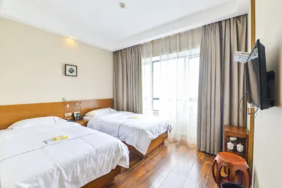 Polaris Hotel (Guilin North Railway Station High Speed Rail Plaza)
