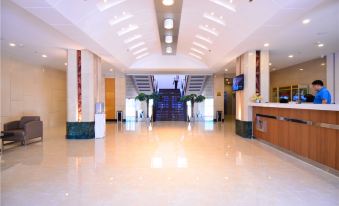 Zhengrong Business Hotel (Xinzhou Kailai Xinyue Shopping Plaza) - Housity