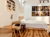 Qiyue Homestay Hotels near Hubei Engineering University