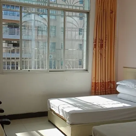 Lipu Chaohui Hotel