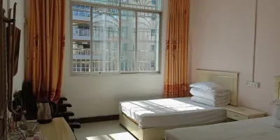 Lipu Chaohui Hotel Hotels near Fengyuyan