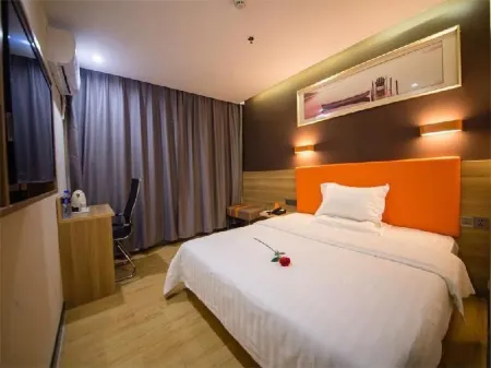 7 Days Inn (Jiangmen Diwang Square)