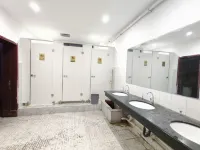 Tieling Traffic Hotel