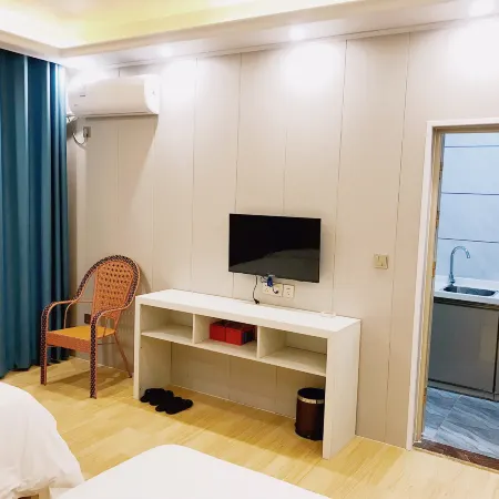 Baoge Business Hotel (Maoming Huangling Town)