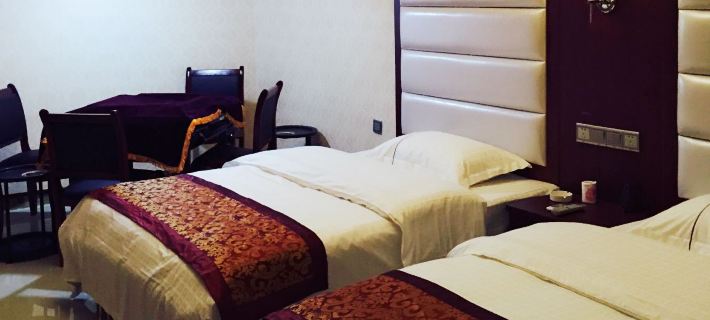 Jinhuihuang Hotel, Shiniuzhai, Pingjiang Các khách sạn ở Bình Giang