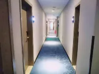 7 Days Premium Hotel (Zigong Bus Terminal) - 2-Star