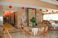 Hexing Hotel, Buck, Chitaijiang