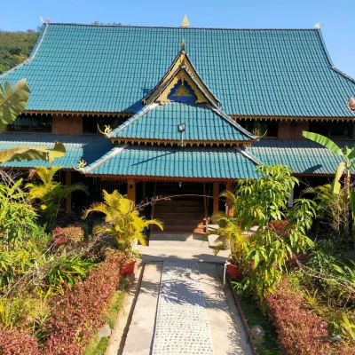 景洪花腰傣農家客棧 基諾山雨林徒步附近的飯店