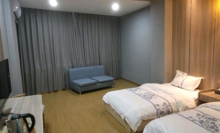 Kailai Business Hotel - Housity
