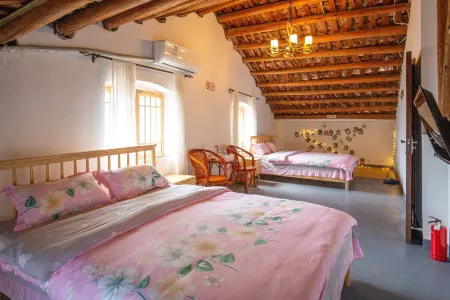 Chibi Shengshi Ancient Street Inn