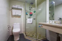 GreenTree Hotel (Kunshan Huaqiao Subway Station Zhongjun World City) Hotels in Kunshan