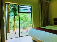 Yangshuo Moon Villa Homestay (Yulonghe Scenic Area Branch)