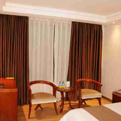 Baihua Holiday Hotel Rooms