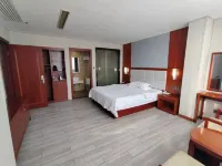 Hengxian Weiye Business Hotel - Mountain view