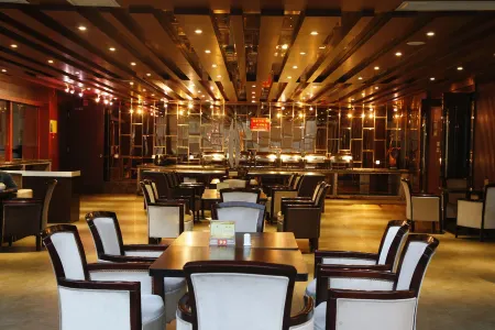 Meihong Hoilday Hotel Отели рядом с достопримечательностью «Leishan Scenic Area»