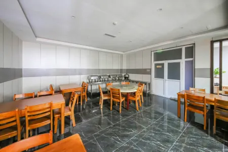 Heyang Inn (Datong Railway Station Ancient City Branch)