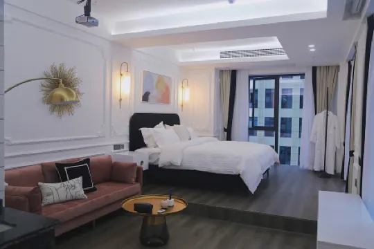 Zhangjiajie Xunshanye Homestay (Tianmenshan Cableway Station)