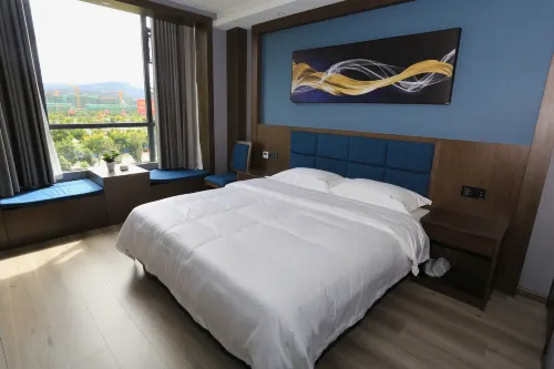 Wu Dingpo Moon Hotel