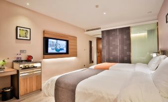 Homeinn Plus Hotel (Qingdao Licun Subway Station Pedestrian Street)