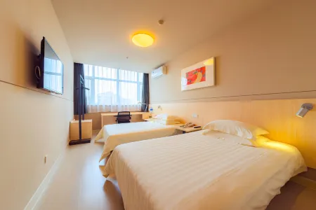 JinJiang Inn Qinhuangdao yanshan university Hotel Отели рядом с достопримечательностью «Northeastern University at Qinhuangdao (East Gate 1)»