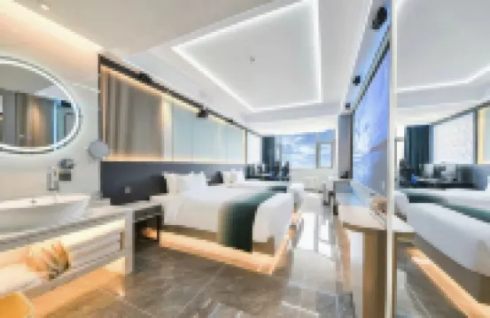 Touranduo E-sports Movie Hotel