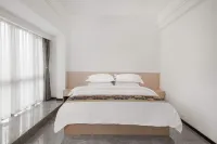 Lingya Apartment